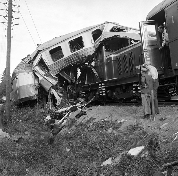 Järnvägsolycka Grycksbo, röjningsbilder, 5/9 1958