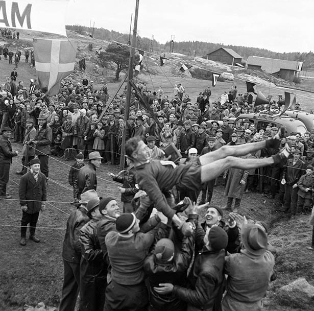 Tiomilakavlen orientering, efter Hedemoras seger vid målet 5/5 1957